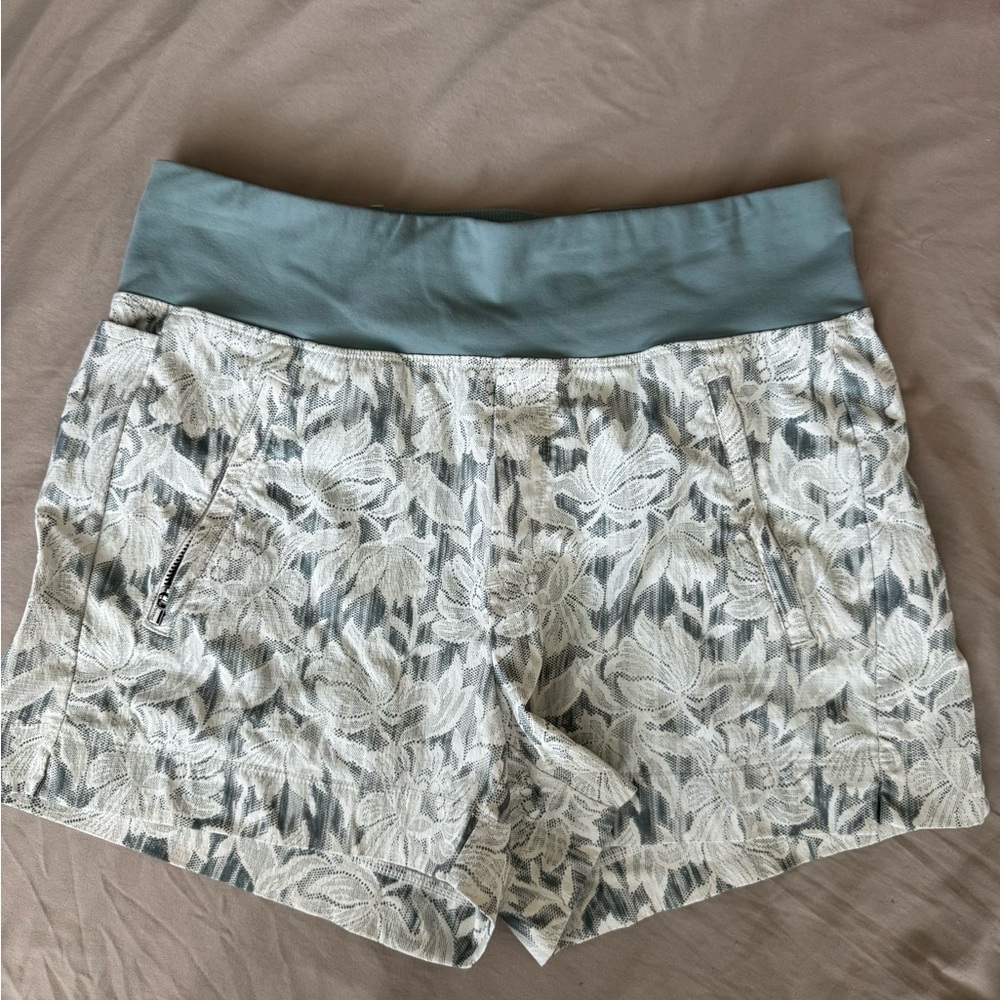 Athleta shorts